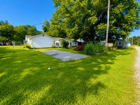 Tiny photo for 310 Hickory Street, Flora, IL 62839 (MLS # 12706839)