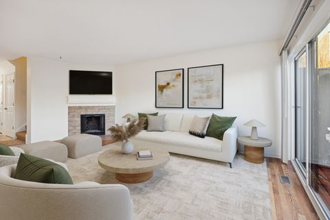 Tiny photo for 368 Willow Tree Court, Hoffman Estates, IL 60169 (MLS # 12545037)