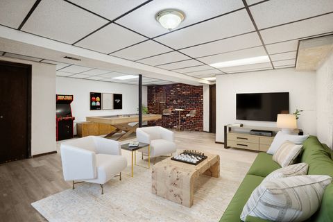 Tiny photo for 368 Willow Tree Court, Hoffman Estates, IL 60169 (MLS # 12545037)