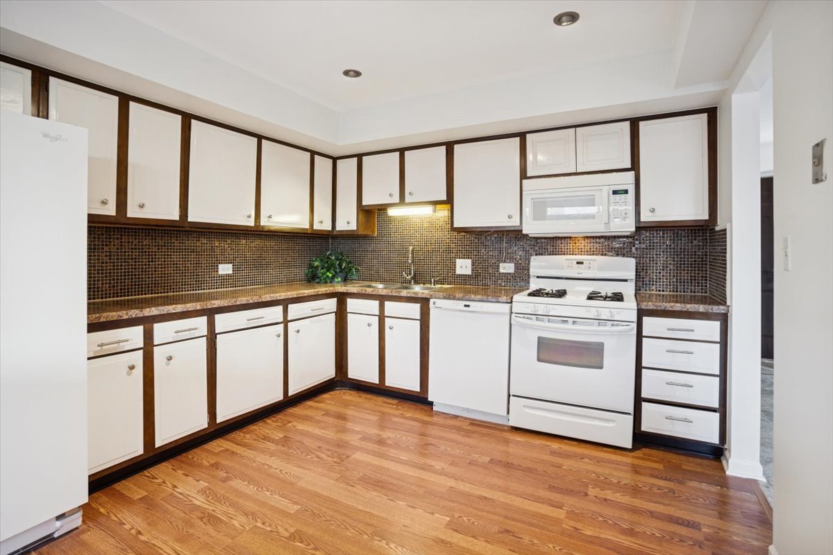 368 Willow Tree Court