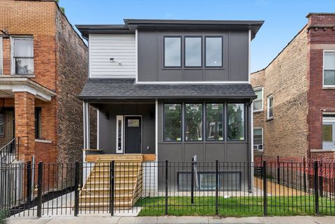 Tiny photo for 1030 N Lawndale Avenue, Chicago, IL 60651 (MLS # 12488000)