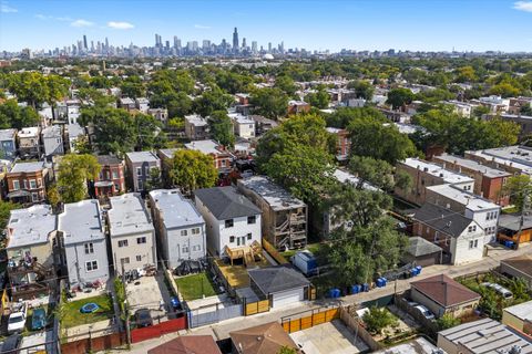 Tiny photo for 1030 N Lawndale Avenue, Chicago, IL 60651 (MLS # 12488000)