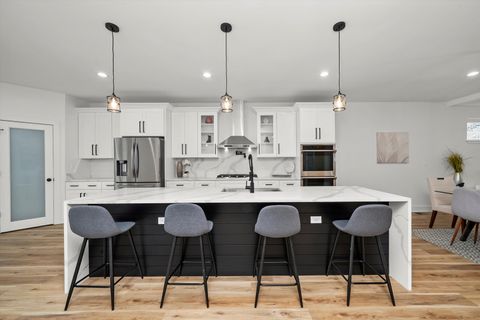 Tiny photo for 1030 N Lawndale Avenue, Chicago, IL 60651 (MLS # 12488000)