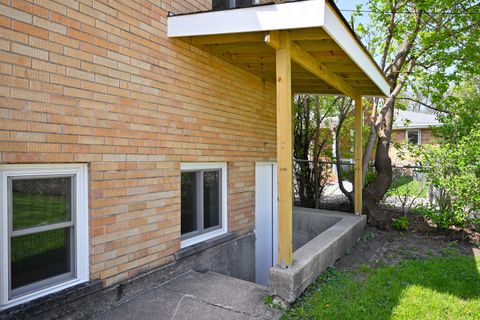 Tiny photo for 507 N Kenilworth Avenue, Glen Ellyn, IL 60137 (MLS # 12631159)