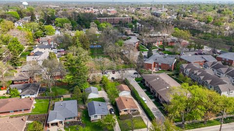 Tiny photo for 507 N Kenilworth Avenue, Glen Ellyn, IL 60137 (MLS # 12631159)