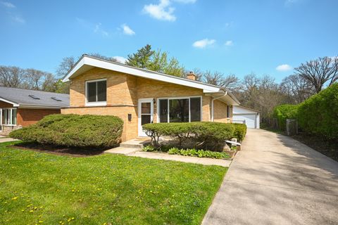 Tiny photo for 507 N Kenilworth Avenue, Glen Ellyn, IL 60137 (MLS # 12631159)