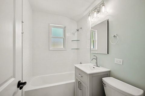 Tiny photo for 507 N Kenilworth Avenue, Glen Ellyn, IL 60137 (MLS # 12631159)