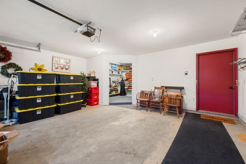 Tiny photo for 2105 Waterbury Lane W #2105, Sycamore, IL 60178 (MLS # 12593060)