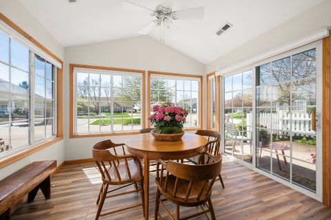 Tiny photo for 2105 Waterbury Lane W #2105, Sycamore, IL 60178 (MLS # 12593060)