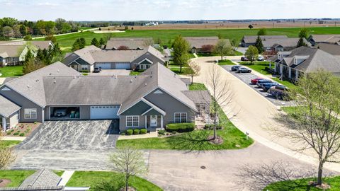 Tiny photo for 2105 Waterbury Lane W #2105, Sycamore, IL 60178 (MLS # 12593060)