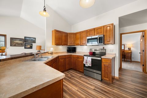Tiny photo for 2105 Waterbury Lane W #2105, Sycamore, IL 60178 (MLS # 12593060)