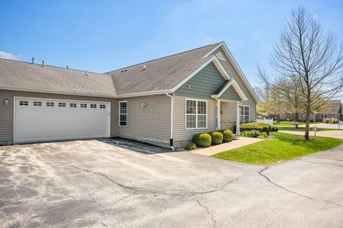 Tiny photo for 2105 Waterbury Lane W #2105, Sycamore, IL 60178 (MLS # 12593060)