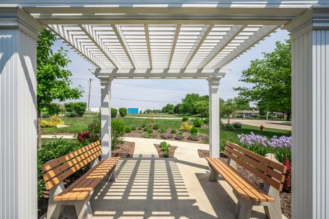 Tiny photo for 2105 Waterbury Lane W #2105, Sycamore, IL 60178 (MLS # 12593060)