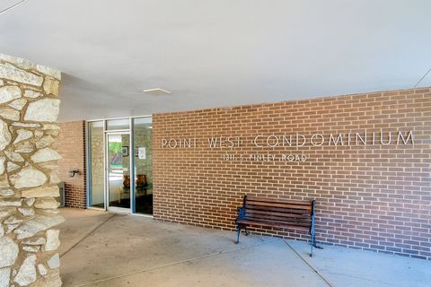 Tiny photo for 1311 S Finley Road #204, Lombard, IL 60148 (MLS # 12467734)