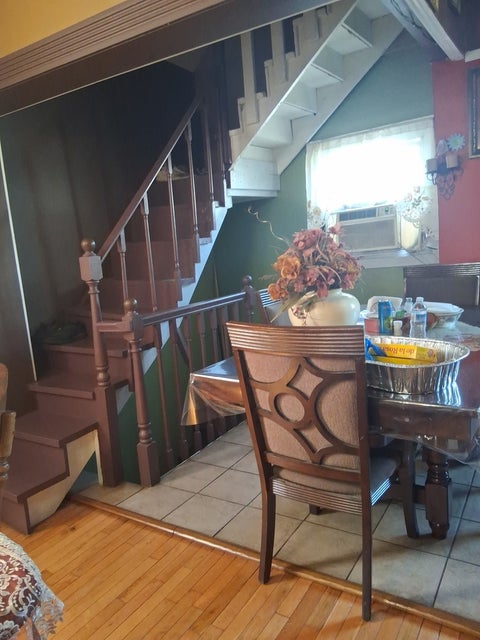 Tiny photo for 10342 S Avenue N Avenue, Chicago, IL 60617 (MLS # 12754109)
