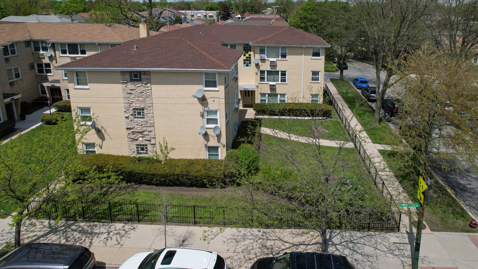 5700 W Montrose Avenue 2D