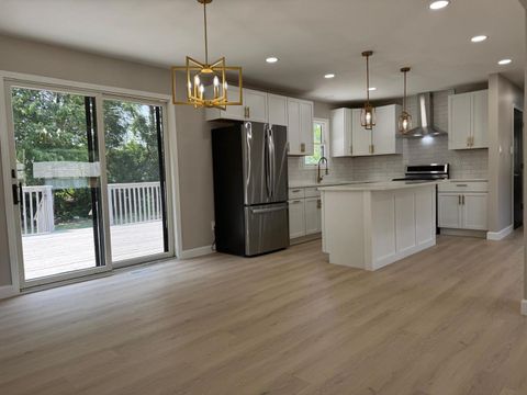 Tiny photo for 831 Richards Street, Joliet, IL 60433 (MLS # 12474608)