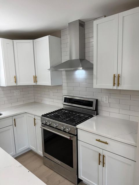 Tiny photo for 831 Richards Street, Joliet, IL 60433 (MLS # 12474608)