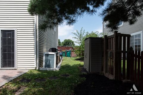 Tiny photo for 951 W Savannah Drive, Romeoville, IL 60446 (MLS # 12430657)