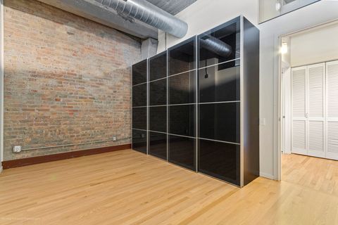 Tiny photo for 900 N KINGSBURY Street #780, Chicago, IL 60610 (MLS # 12683740)