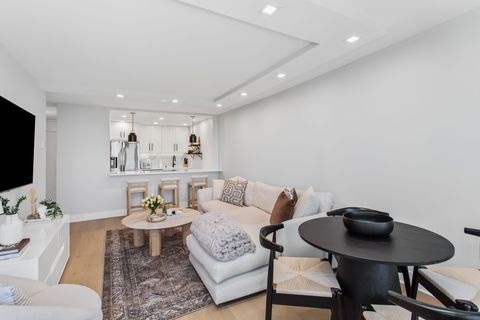 Tiny photo for 1560 N Sandburg Terrace #4011J, Chicago, IL 60610 (MLS # 12374789)