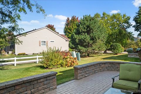 Tiny photo for 2802 Edgewater Drive, Elgin, IL 60124 (MLS # 12471541)