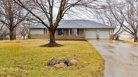 Tiny photo for 2838 Saint Andrews Court, El Paso, IL 61738 (MLS # 12583069)