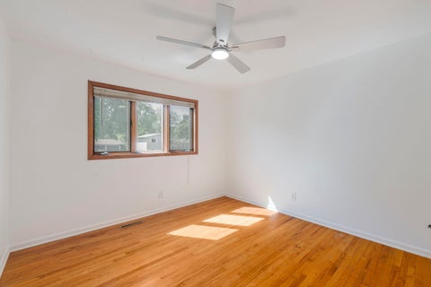 Tiny photo for 945 Nottingham Lane, Crystal Lake, IL 60014 (MLS # 12646670)