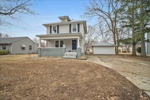 Photo of 811 W College Avenue, Normal, IL 61761 (MLS # 12578805)