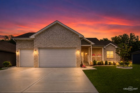Photo of 20929 Lakewoods Lane, Shorewood, IL 60404 (MLS # 12653079)