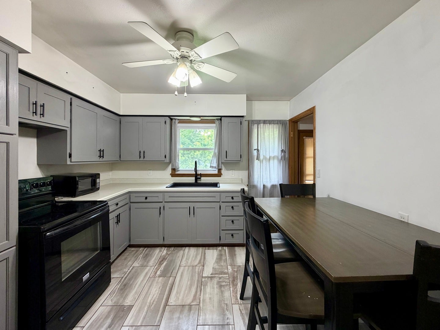 3036 Tower Road