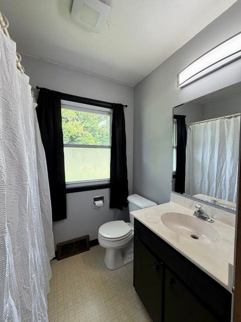 Tiny photo for 3036 Tower Road, Clinton, IA 52732 (MLS # 12700044)