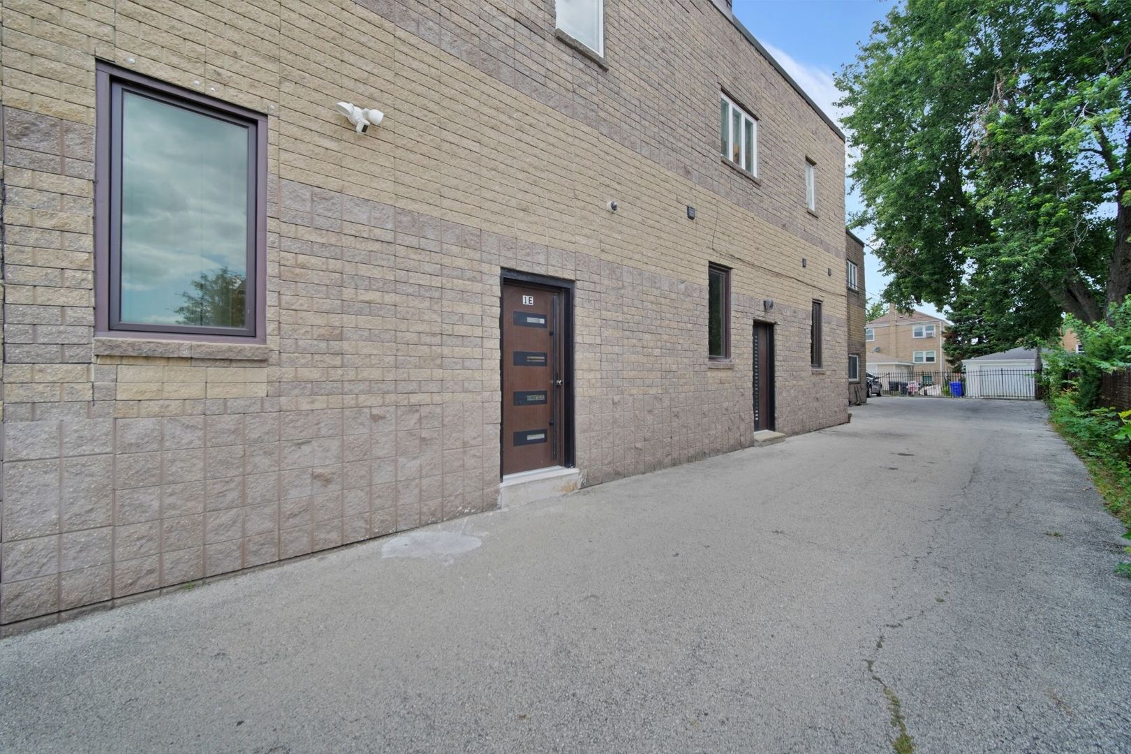 7228 39th Street 1E
