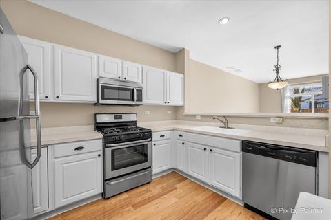 Tiny photo for 2424 Oneida Lane, Naperville, IL 60563 (MLS # 12550631)