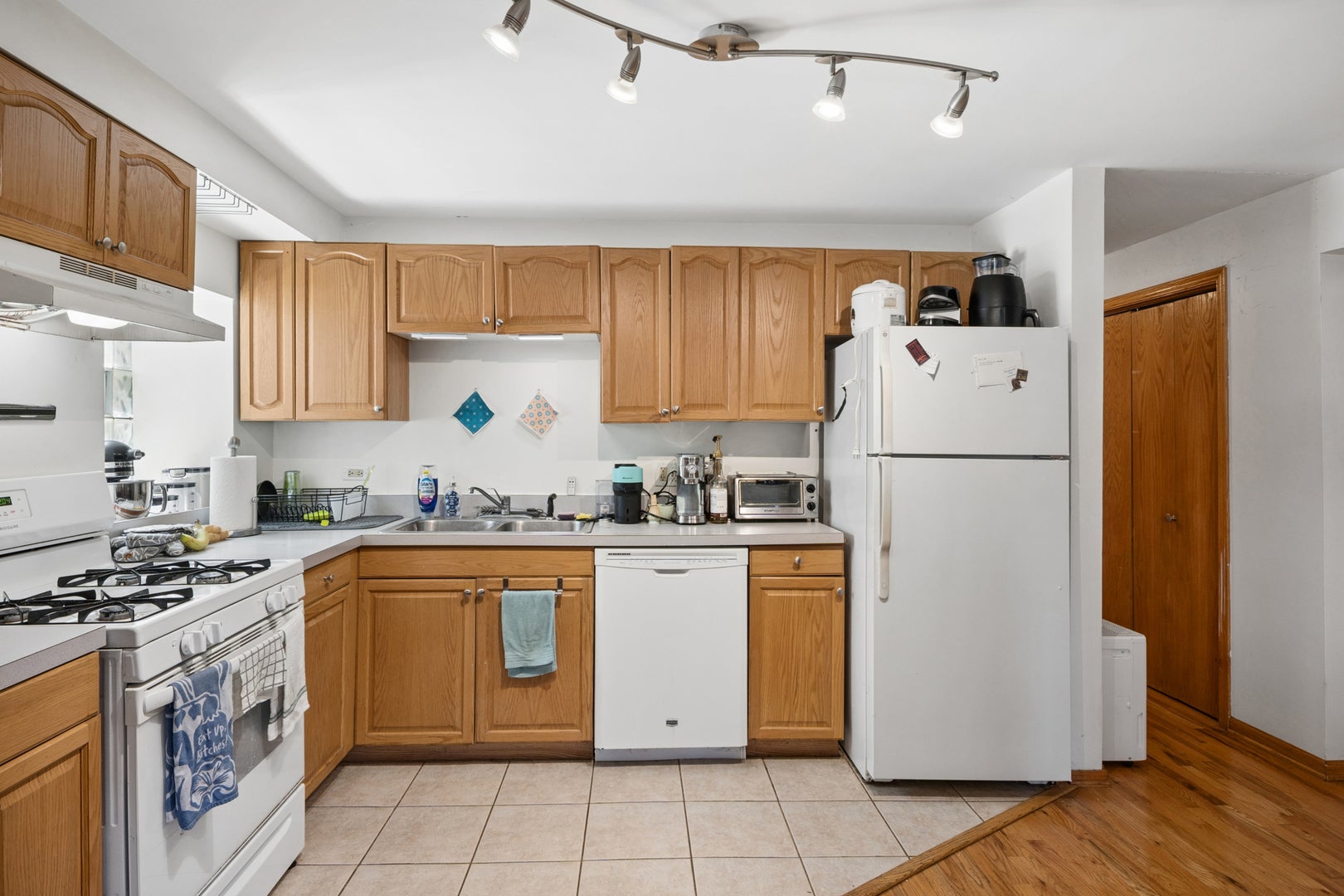 1236 N Marion Court Garden
