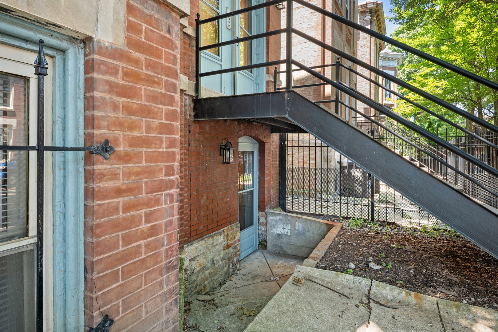 1236 N Marion Court Garden