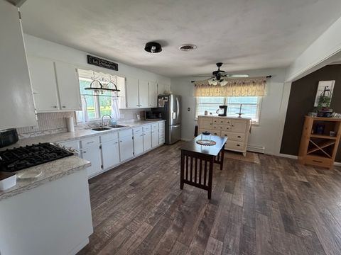 Tiny photo for 312 W Washington Street, Farina, IL 62838 (MLS # 12646717)