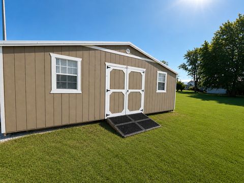 Tiny photo for 312 W Washington Street, Farina, IL 62838 (MLS # 12646717)