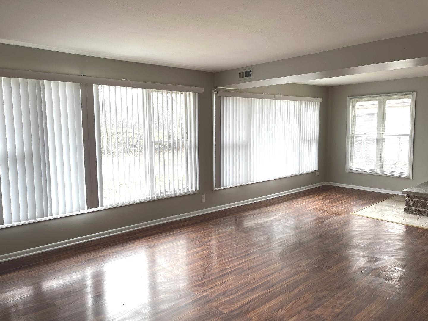 17658 Lincoln Avenue