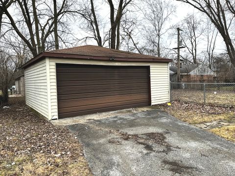 Tiny photo for 17658 Lincoln Avenue, Homewood, IL 60430 (MLS # 12588533)