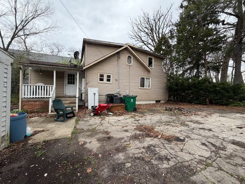 Tiny photo for 11407 Hiawatha Lane, Indian Head Park, IL 60525 (MLS # 12621294)