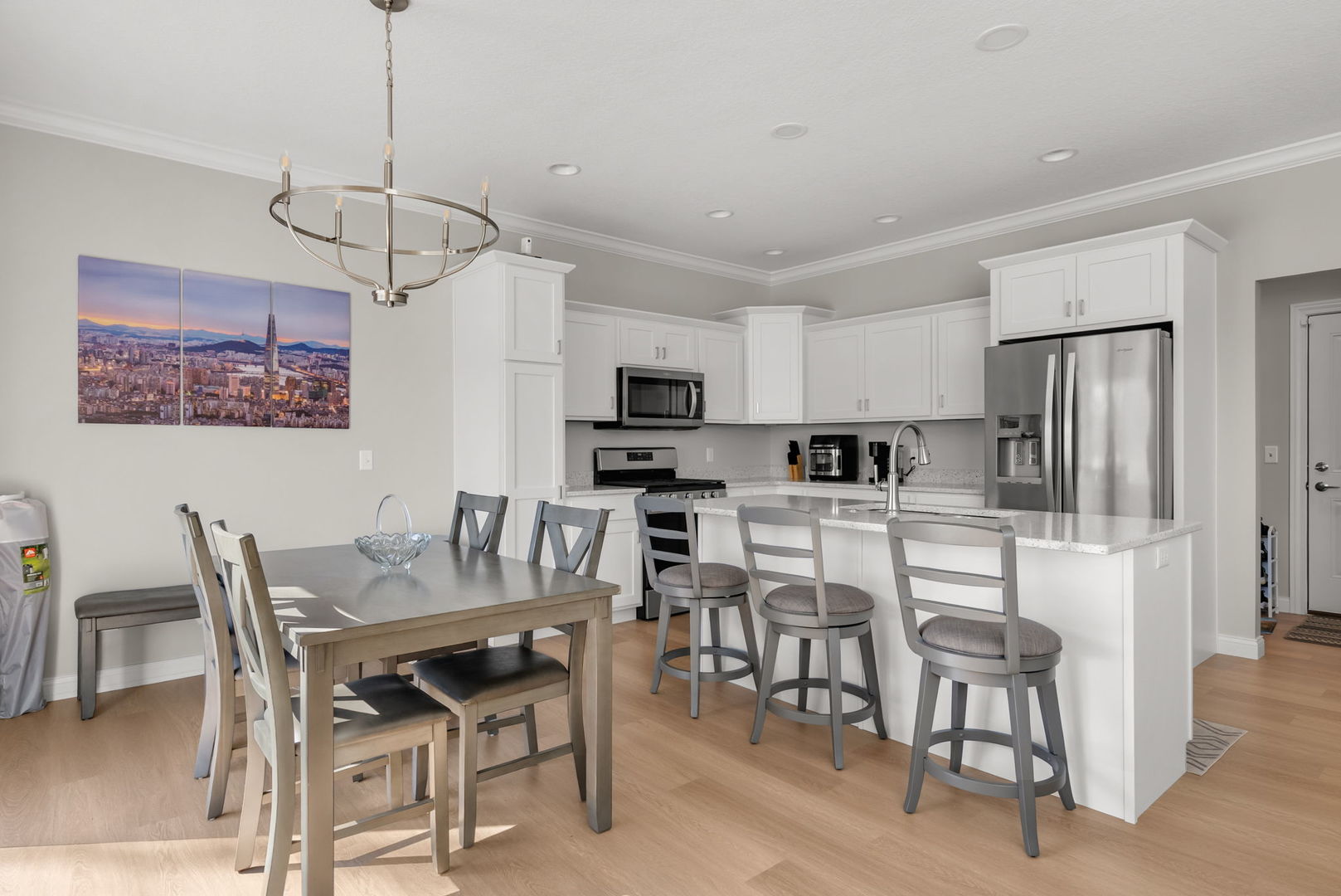 3911 Orchard Drive 3911