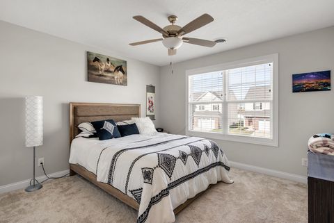 Tiny photo for 3911 Orchard Drive #3911, Bettendorf, IA 52722 (MLS # 12603200)