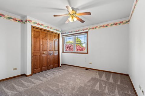 Tiny photo for West Dundee, IL 60118 (MLS # 12498263)