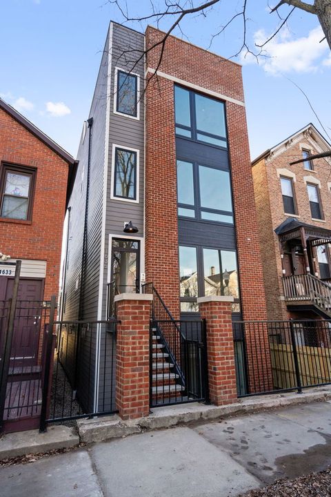 1635 W 21st Place 2 Chicago IL 60608