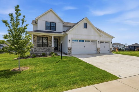 Tiny photo for 1214 Briarwood Lane, Mahomet, IL 61853 (MLS # 12648315)