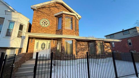 Tiny photo for 3017 S Canal Street, Chicago, IL 60616 (MLS # 12546186)