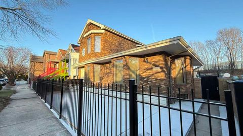 Tiny photo for 3017 S Canal Street, Chicago, IL 60616 (MLS # 12546186)