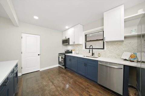 Tiny photo for 9225 S SAGINAW Avenue, Chicago, IL 60617 (MLS # 12385368)
