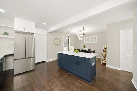 Tiny photo for 9225 S SAGINAW Avenue, Chicago, IL 60617 (MLS # 12385368)
